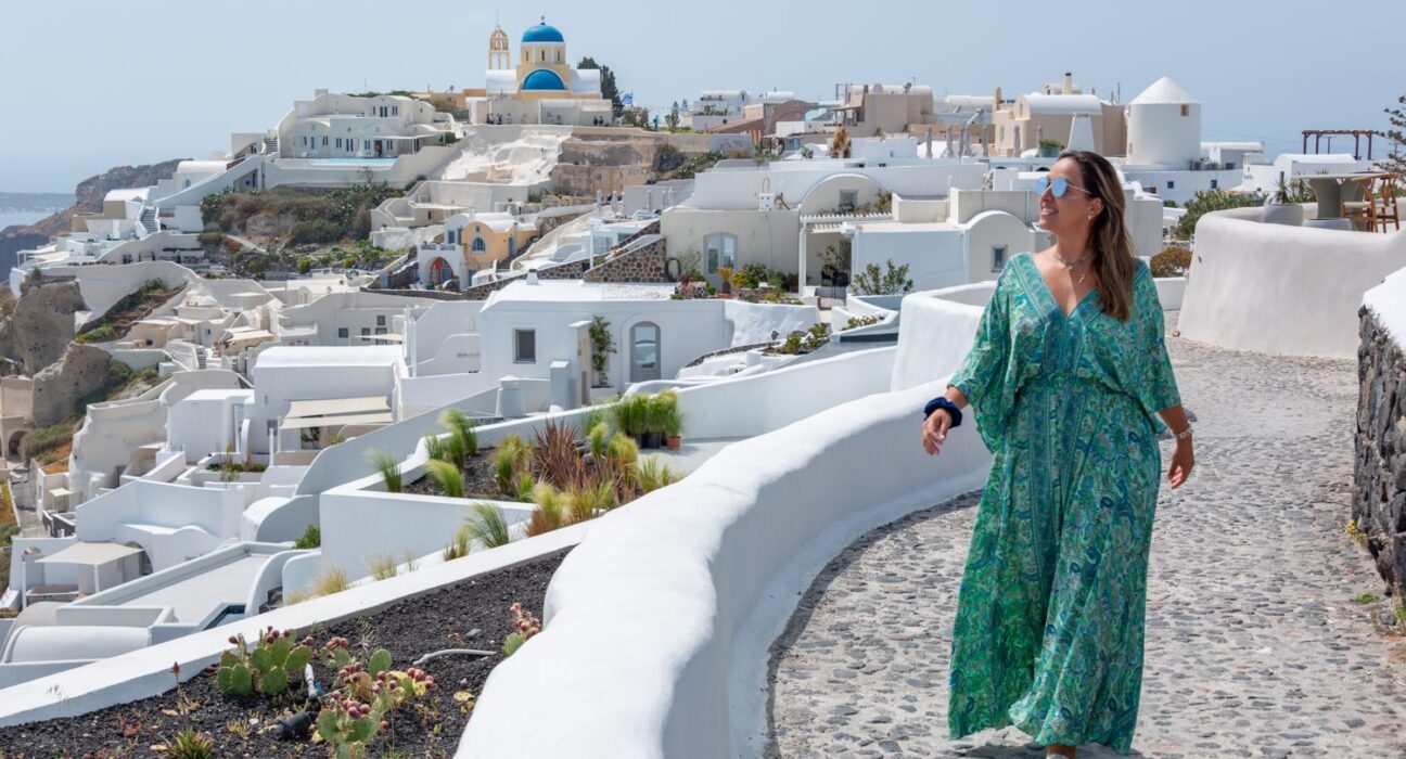 santorini travel tips